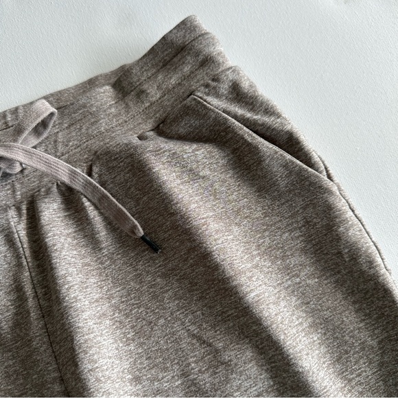 buffbunny joggers size 6 - Picture 2 of 13